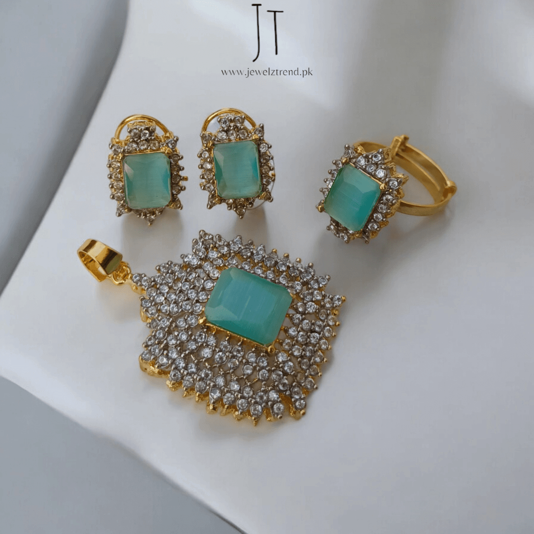 Luminous Grace Zirconia Locket Set