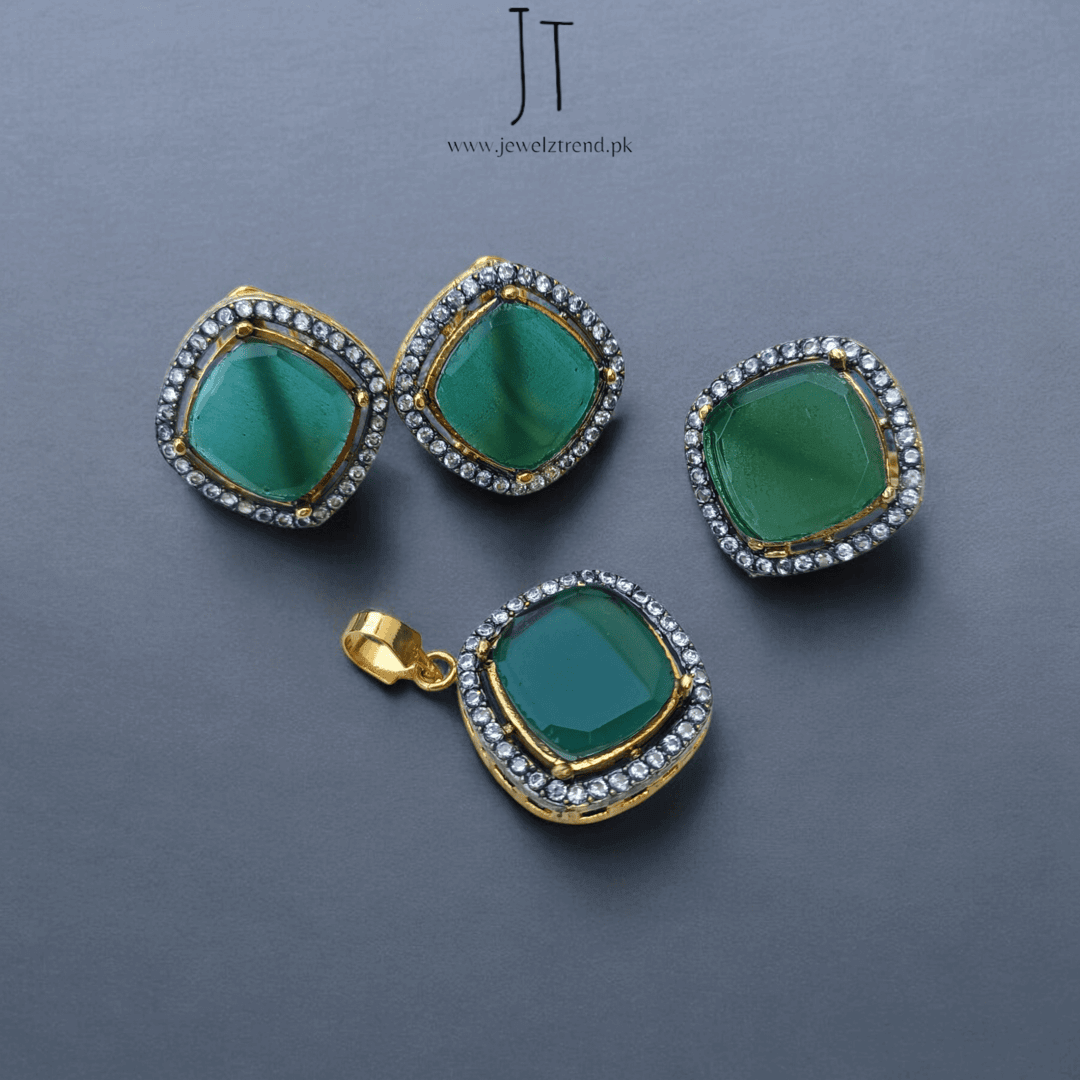 Oxidized Charm: Squared Stone Single Layer Locket Set
