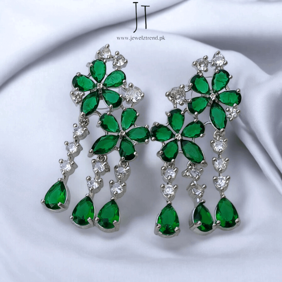 Blooming Elegance: Dangling Flower Earrings