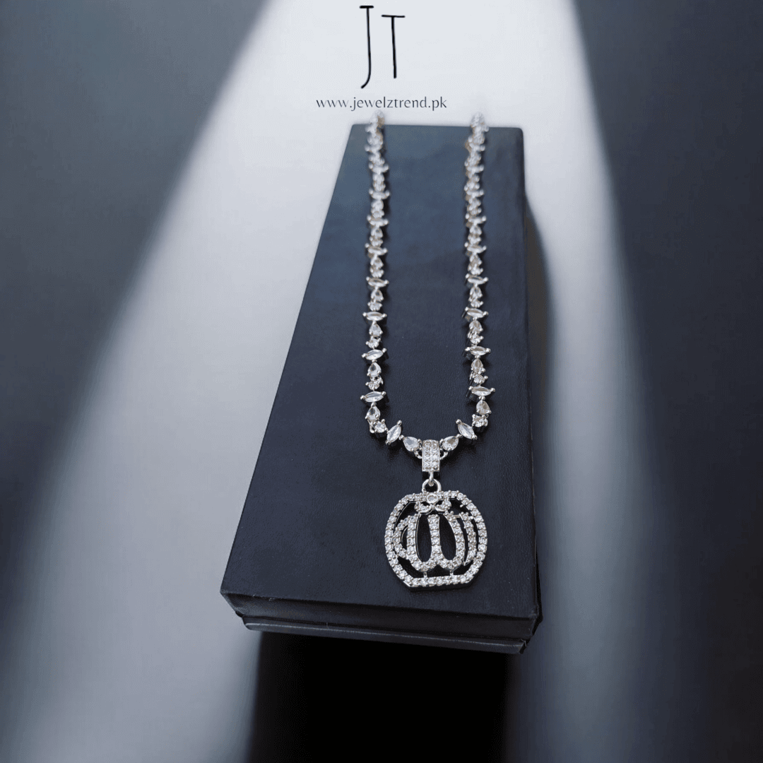 Faith Meets Elegance: Allah Pendant Silver