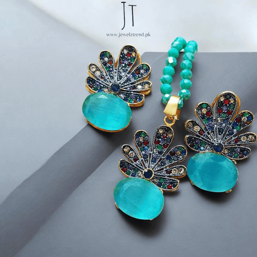 Floral Fantasy Locket Set
