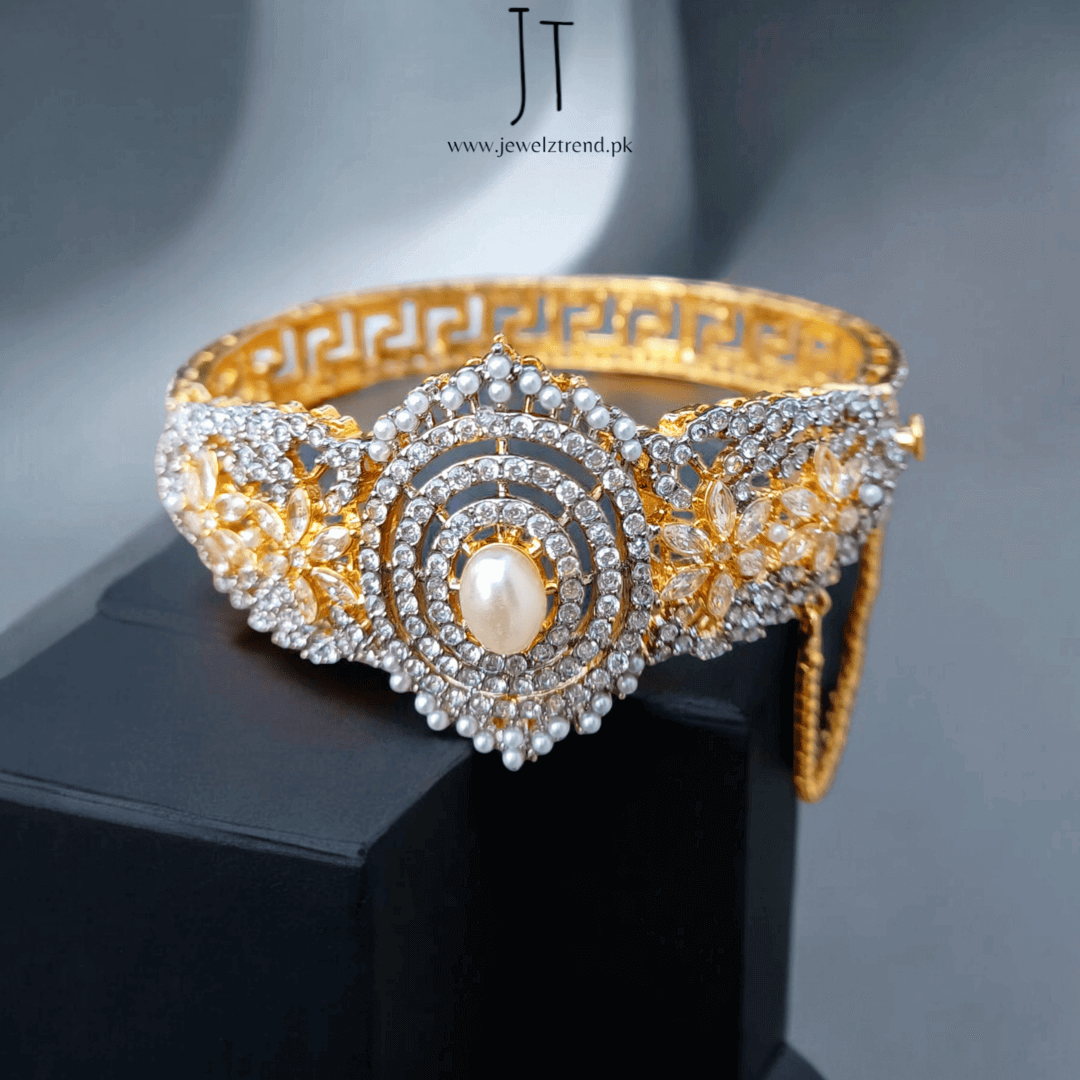 Crown Jewel Kara