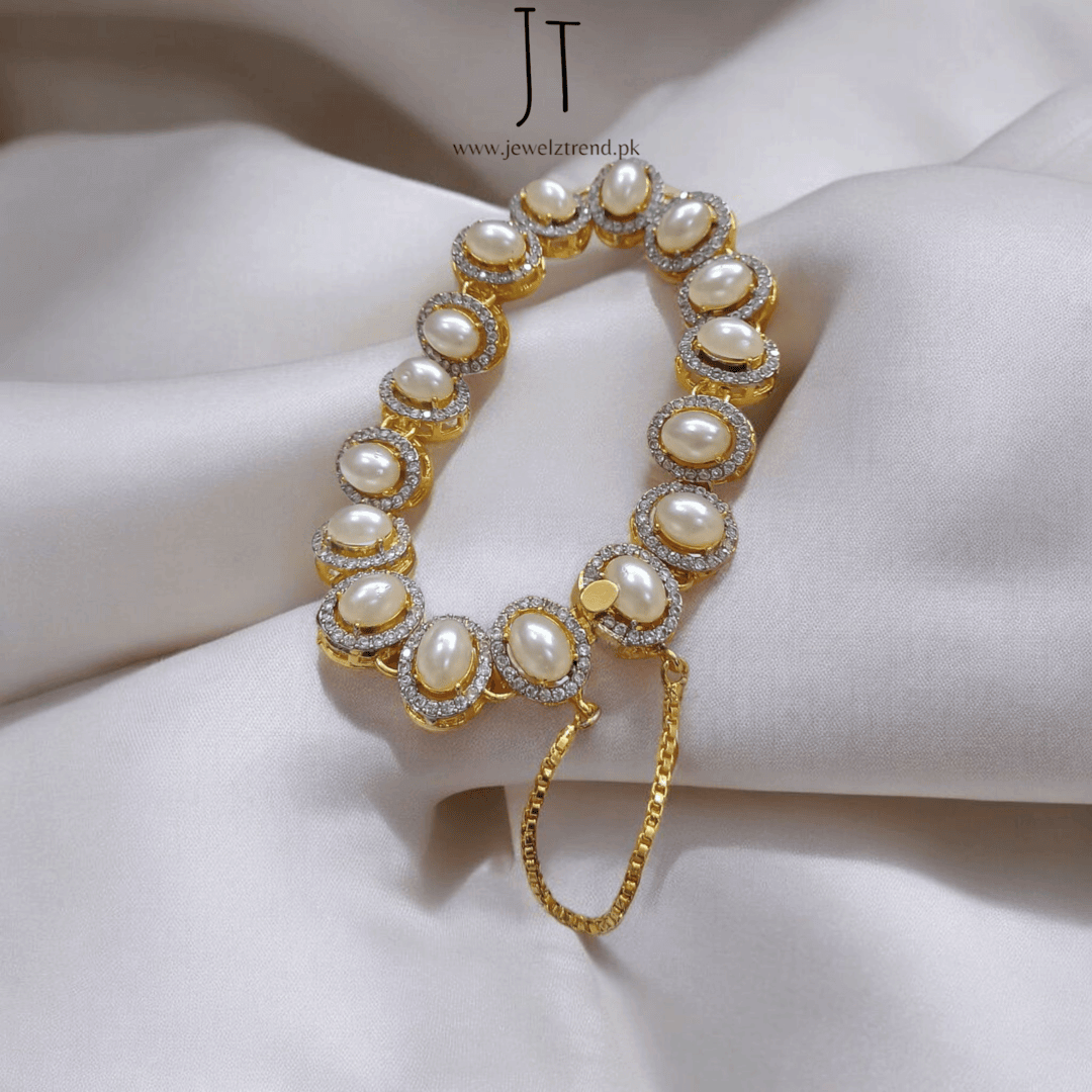 Divine Pearl & Zircon Bracelet