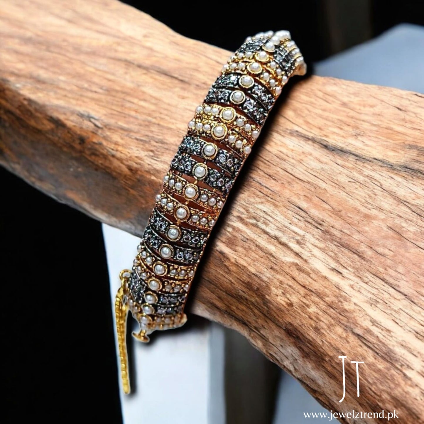 Ethereal Charm – Oxidized Openable Kara with Colorful Stone Accents