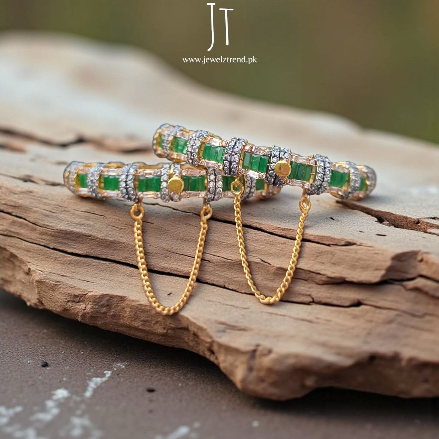 Premium Elegance: Signature Jurao Kangan