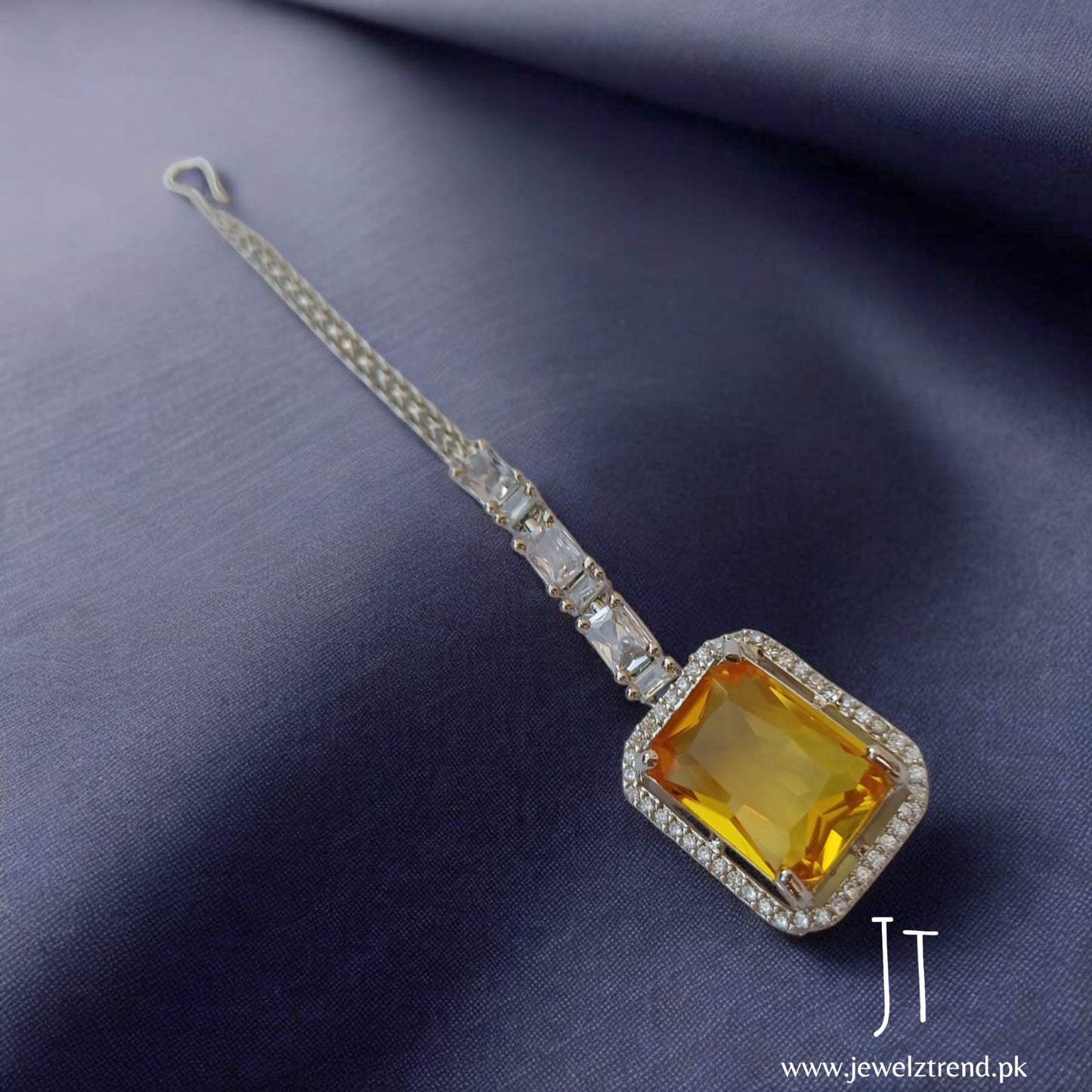 Sun-Rise Treat: Yellow Doublet Mala Set in Square Stone