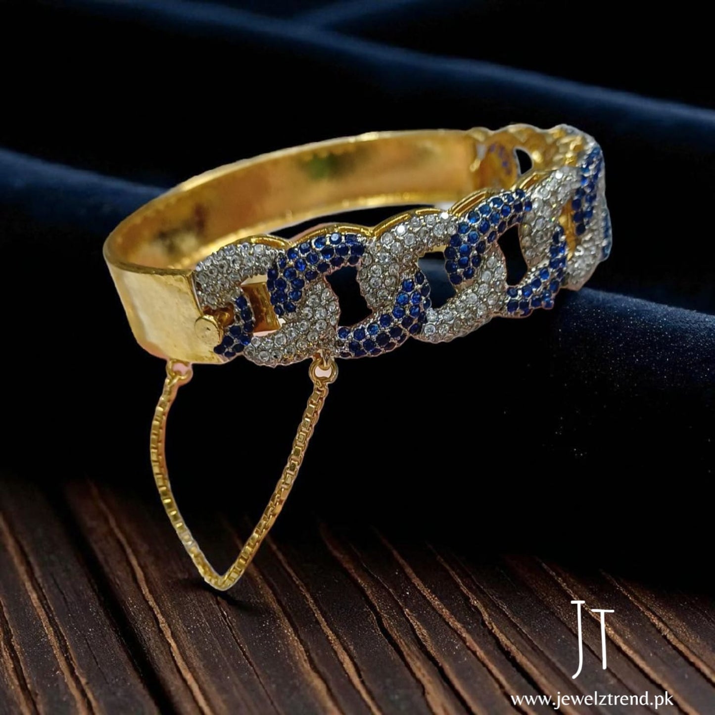 Spiral Chain Kara