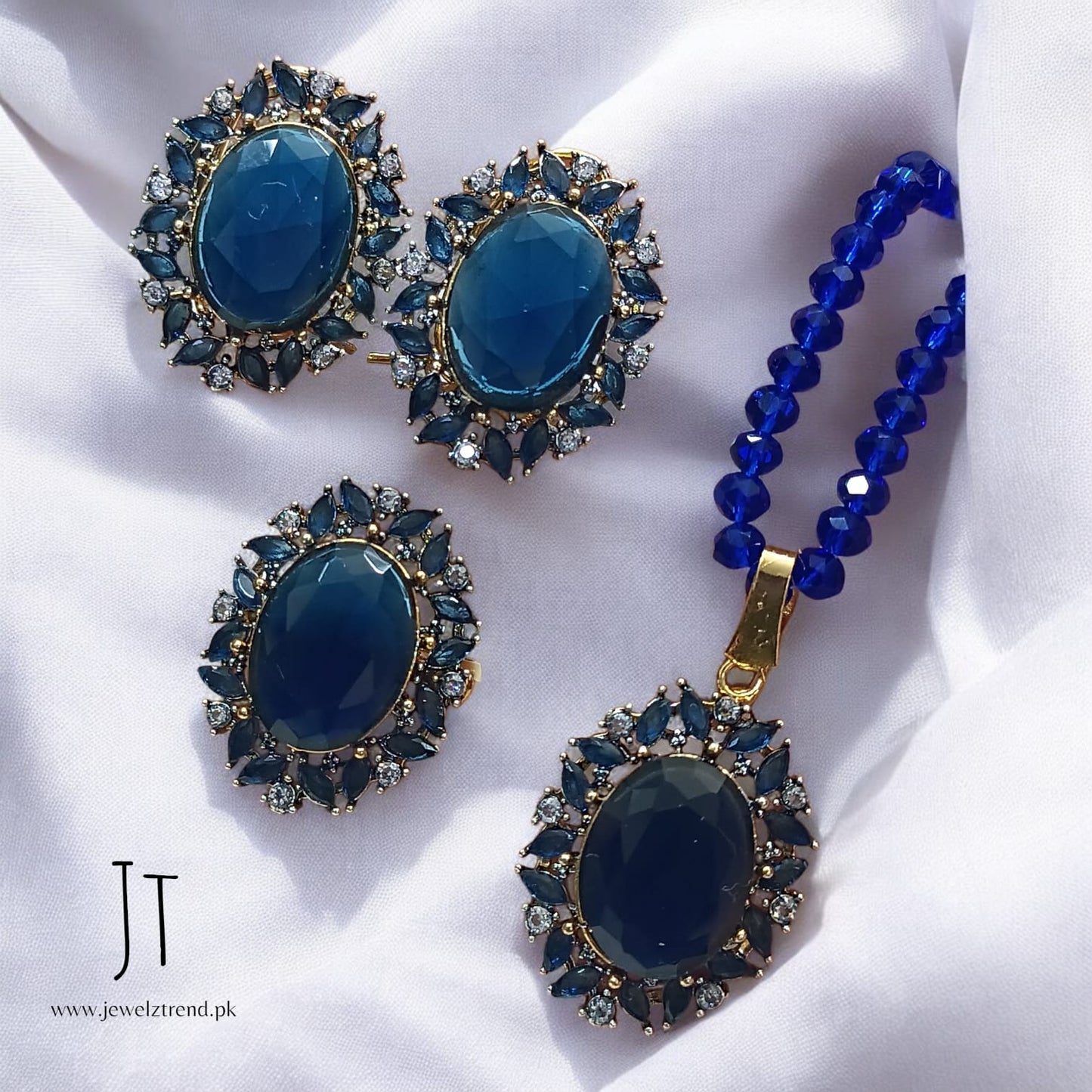 Dazzle Dream: Locket Set