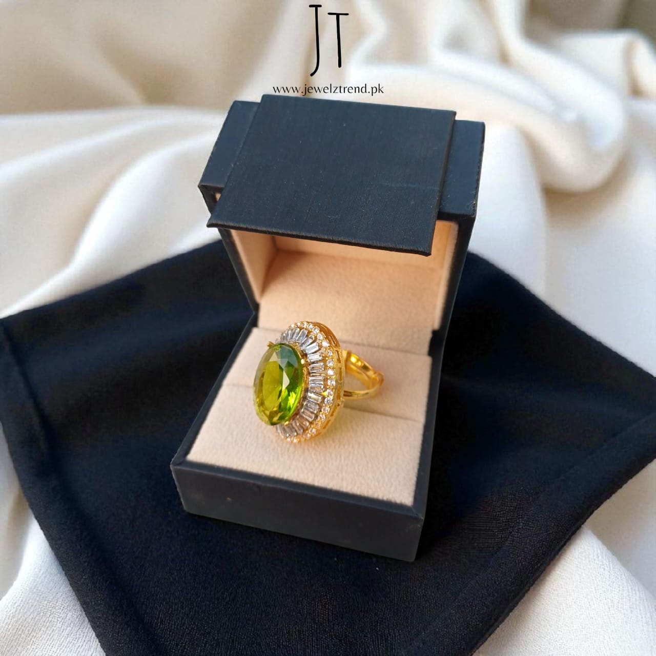 Glow Shine Zircon
