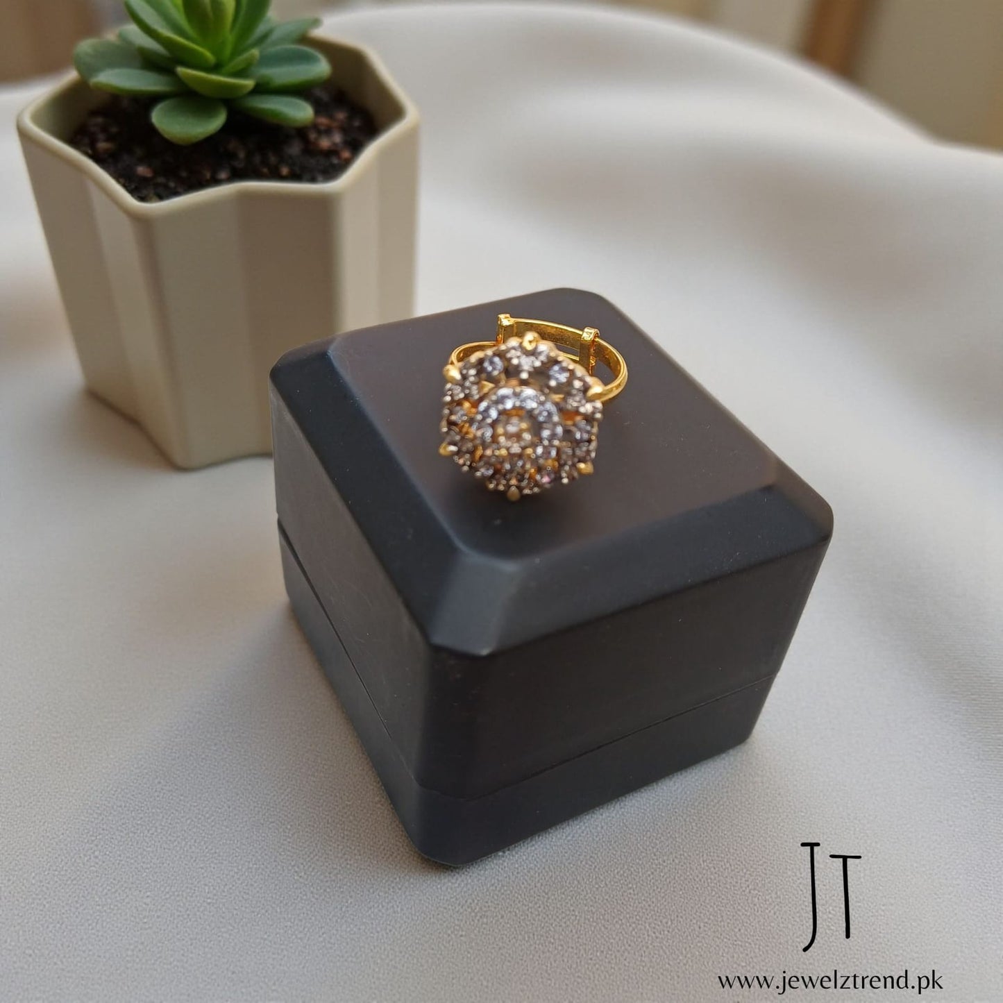 Jurao Ring: Design # 1233