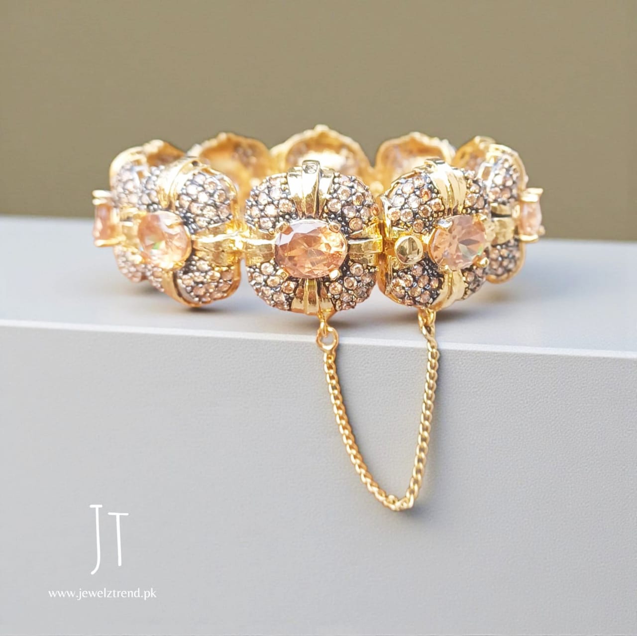 Cuboid Signature Jurao Kangan 1059
