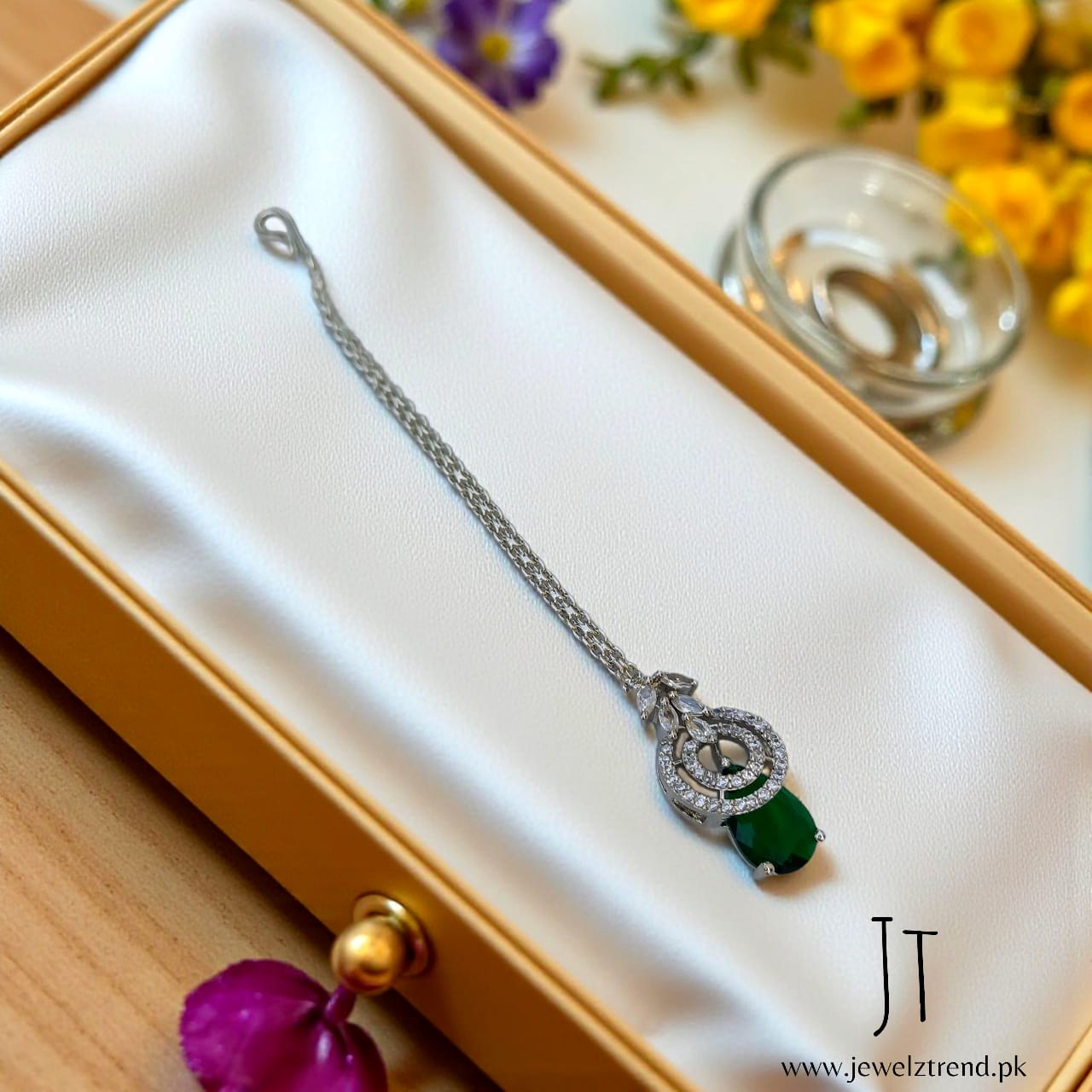 Glamorous Green: Designer Set