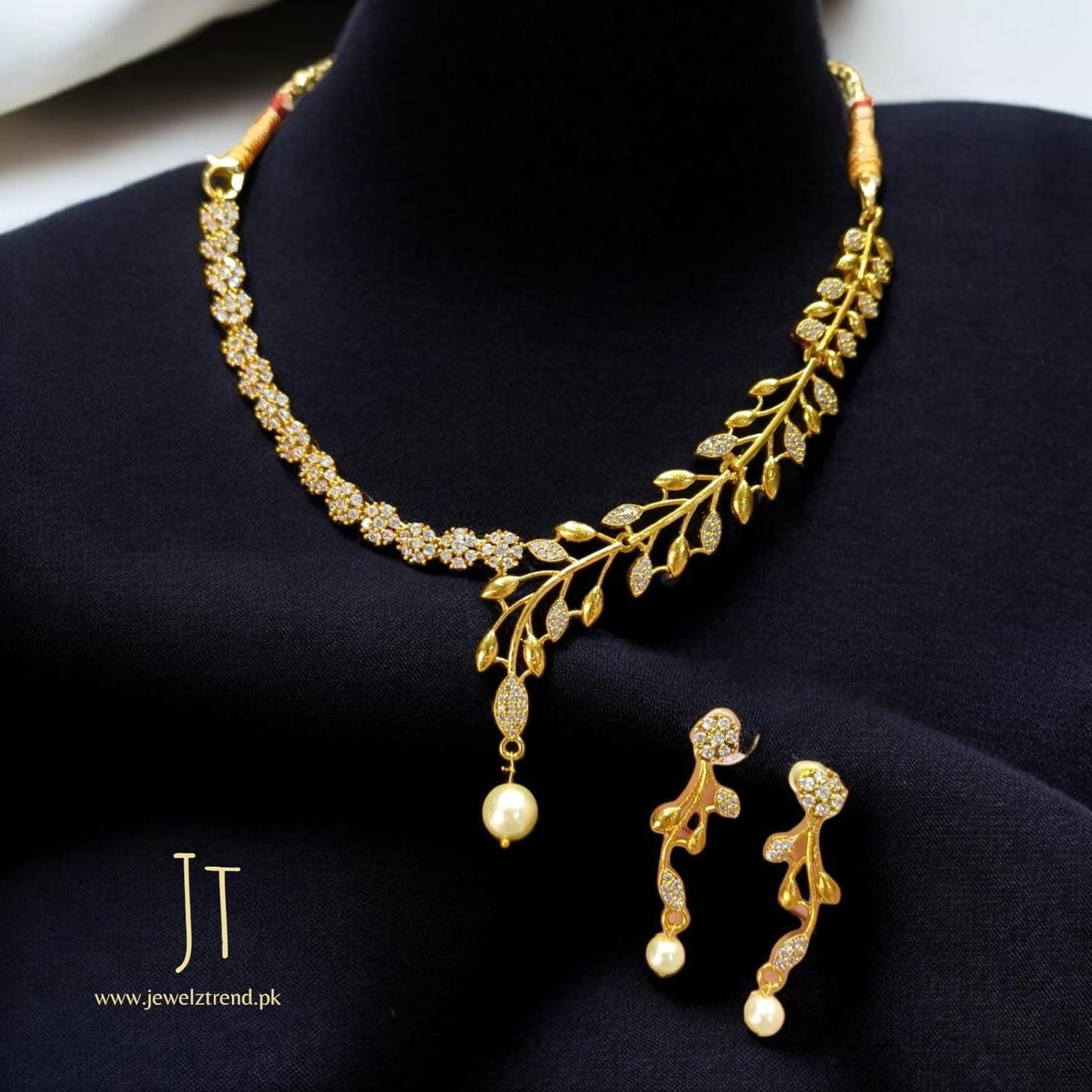 Amarbail: South Indian Set