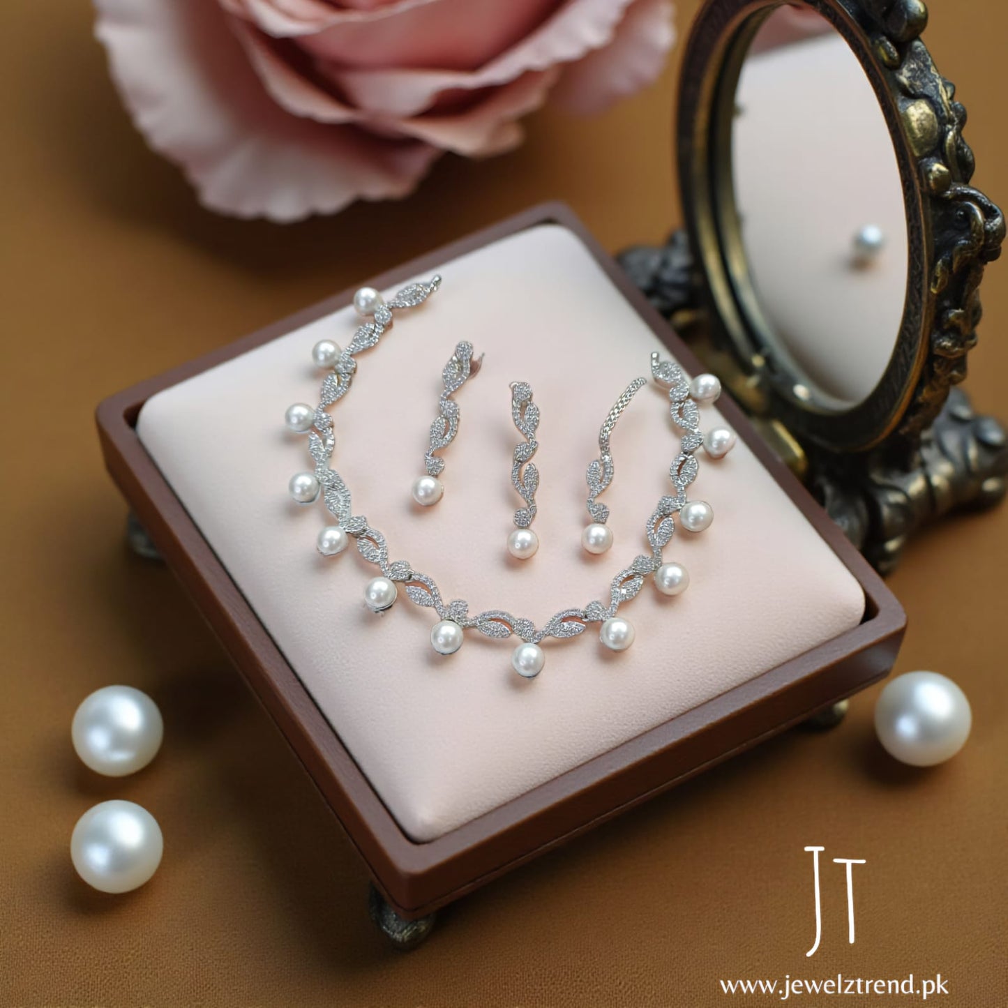 Pearl Purity: AD with Pearl