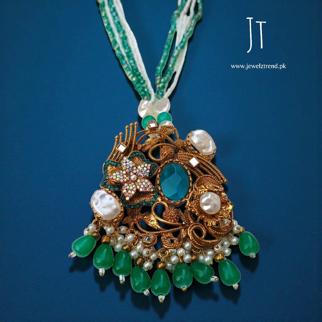 Nigaar: Mala with Earrings (Zinc)