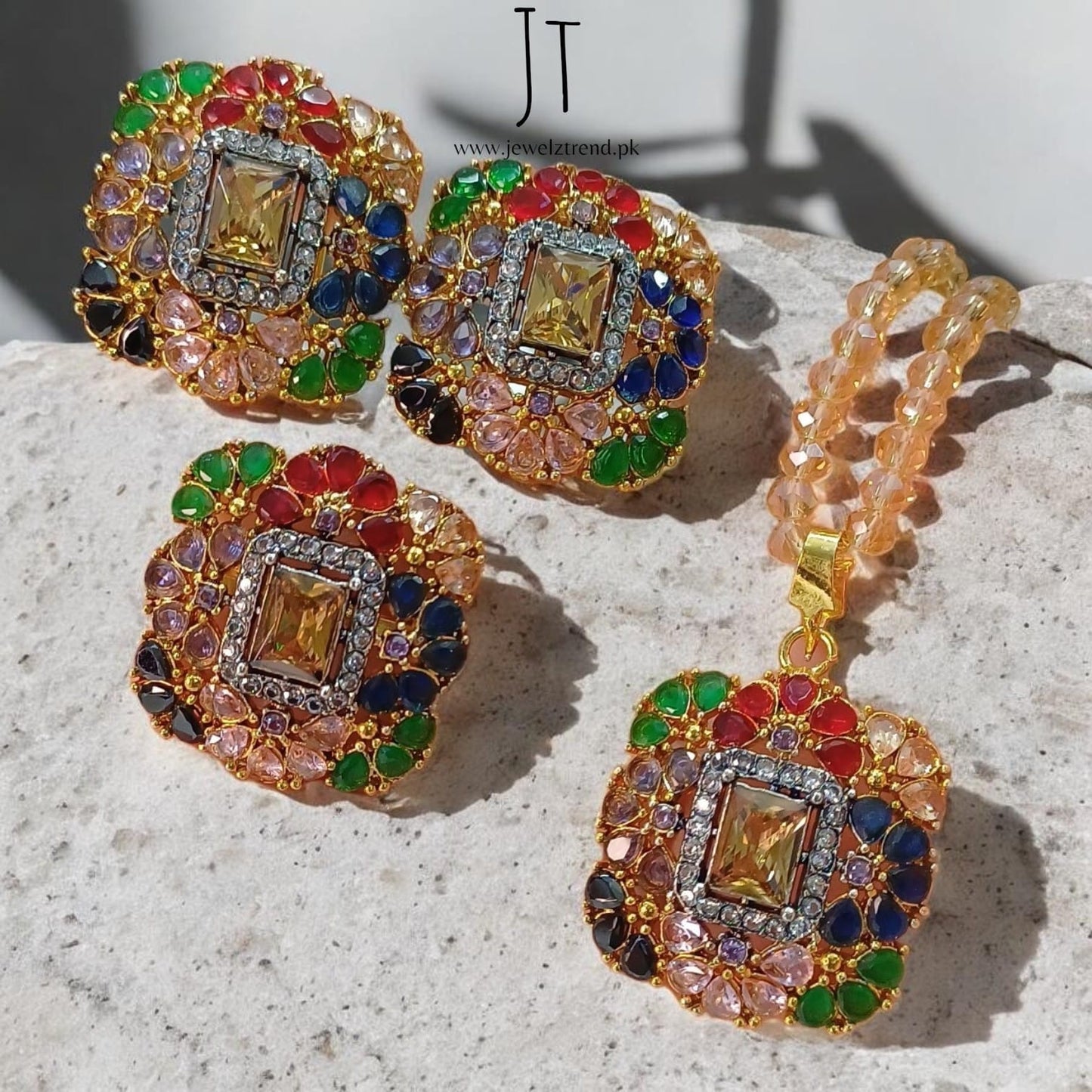 Aura Charm: Locket Set