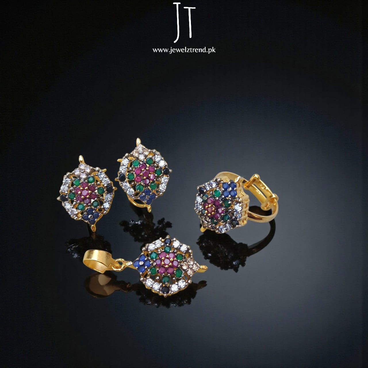 Flower Bliss: Gold-plated