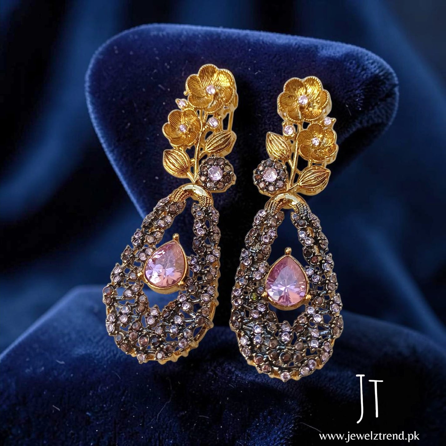Tulip: RP Based Long Earrings