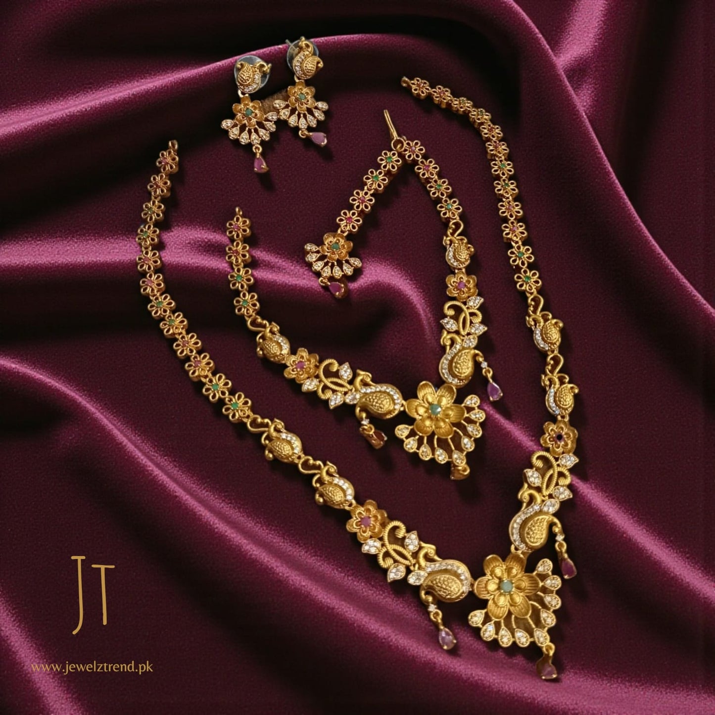 Noreh: South Indian Set