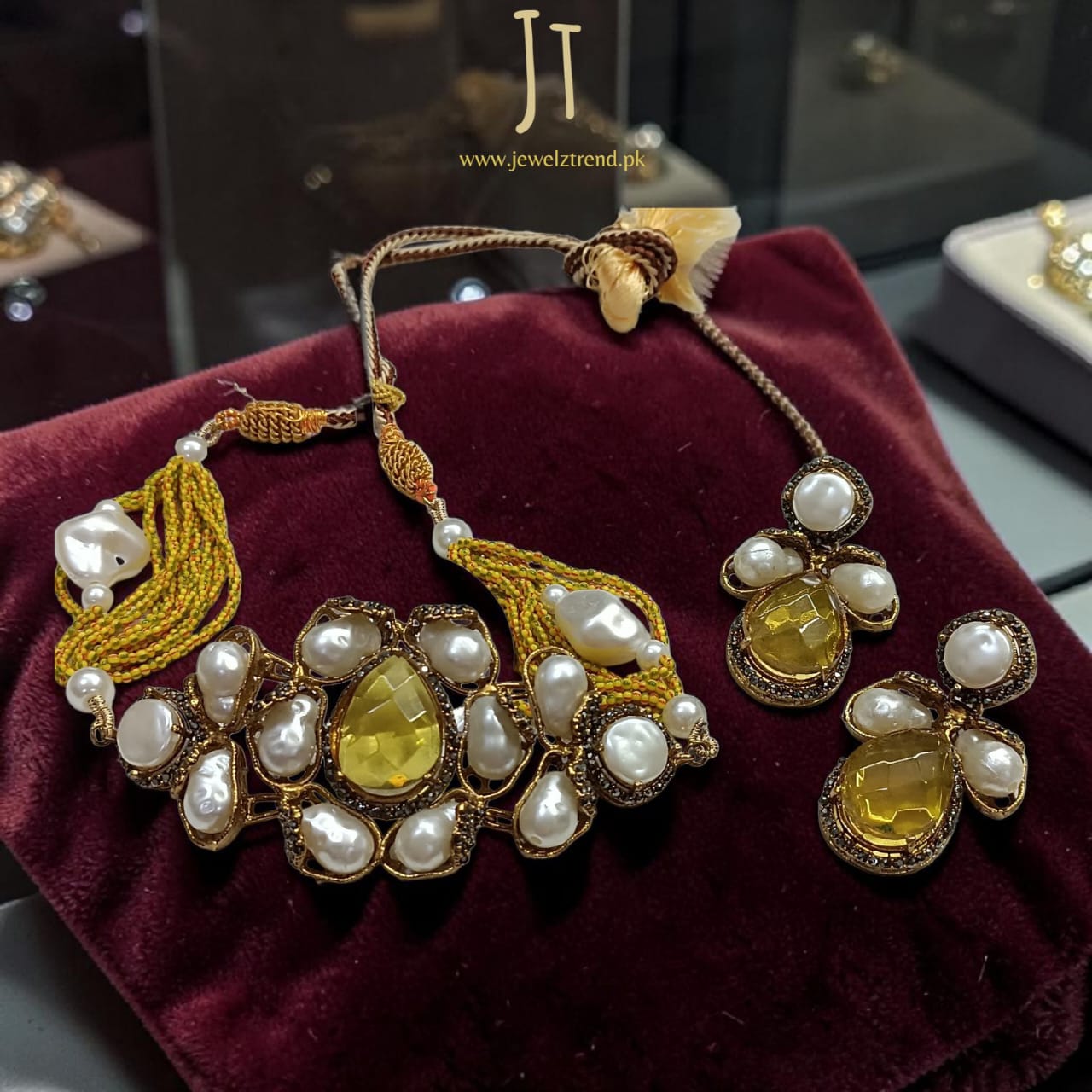 Yaad: Turkish Choker Set