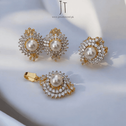 Elegance Defined: Centered Pearl & Zircon Locket Set