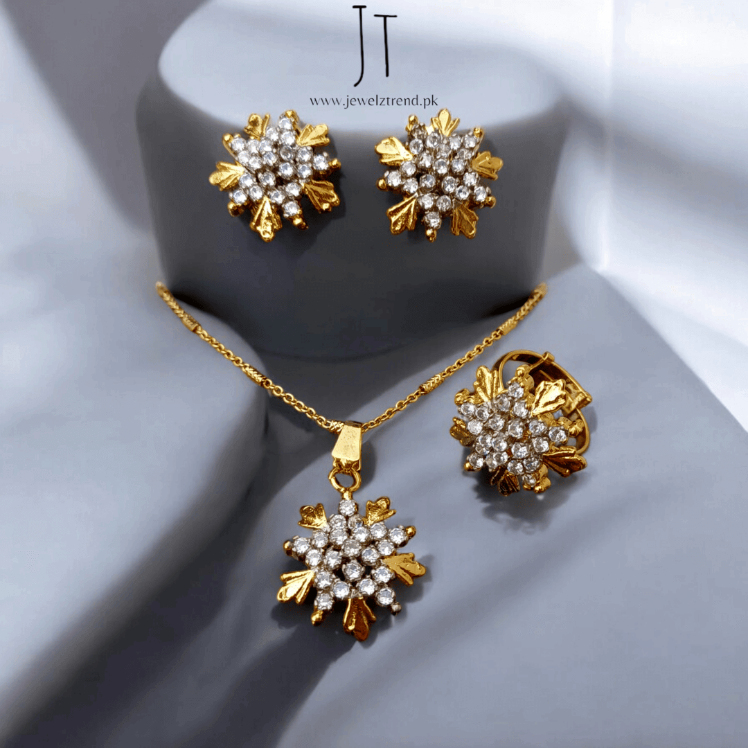 Celestial Charm: Oxidized Shiny Star Locket Set