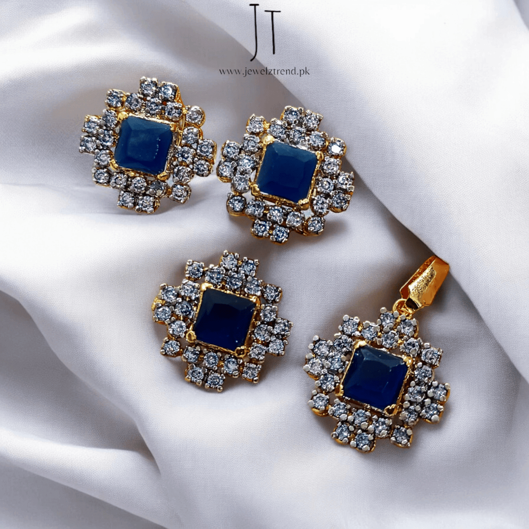 Jurao Elegance Locket Set: A Statement of Timeless Grace