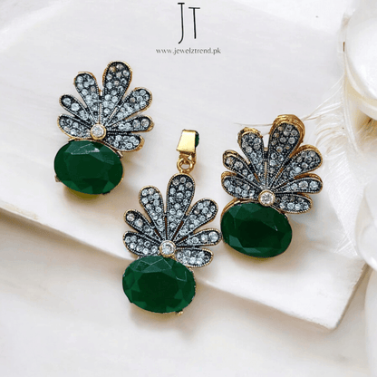 Floral Fantasy Locket Set