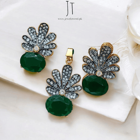 Floral Fantasy Locket Set