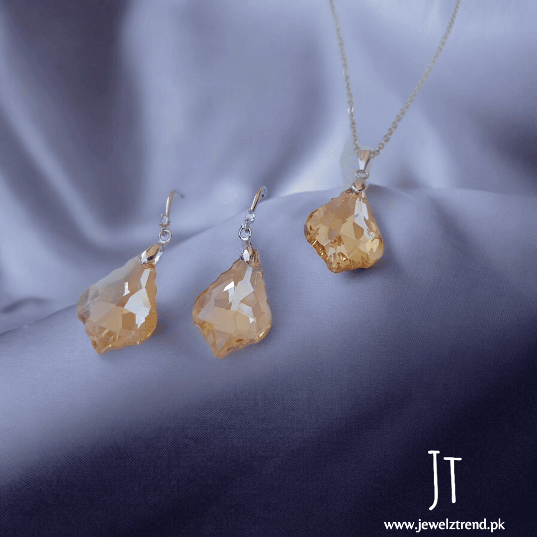 Modern Elegance Locket