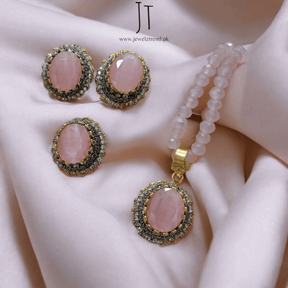 Bold Center Stone Locket Set