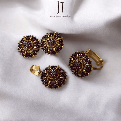 Mystic Bloom: Jurao Locket Set