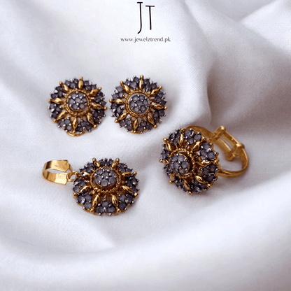 Mystic Bloom: Jurao Locket Set