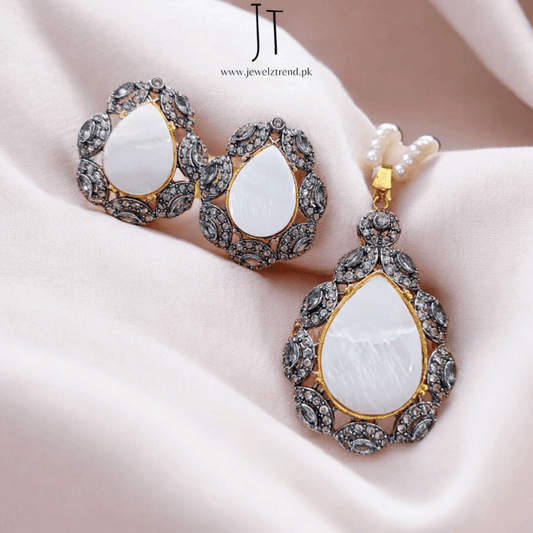 Majestic Jurao Drop Pendant & Tops
