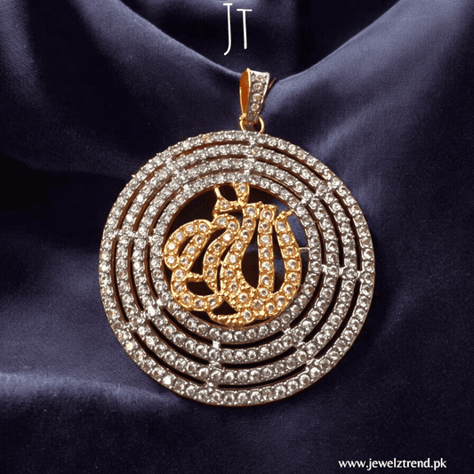 Calligraphy pendant in Gold polish
