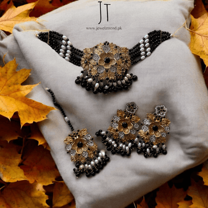 Petal Noor: Choker Set (Black)