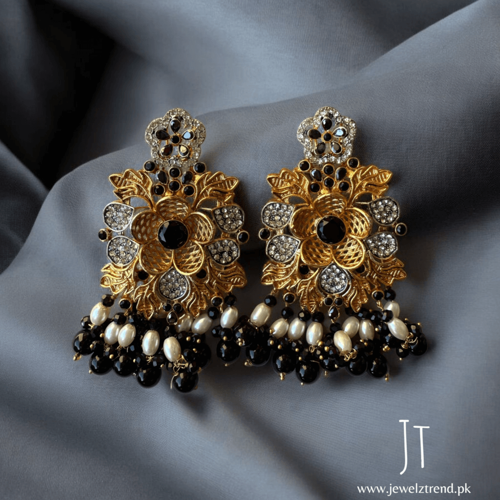 Petal Noor: Choker Set (Black)