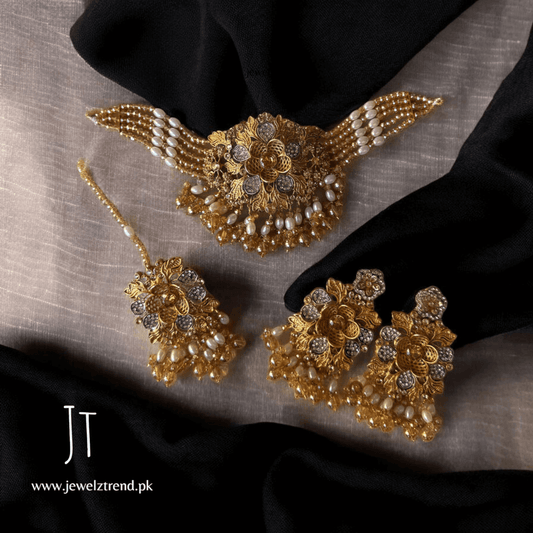 Petal Noor: Choker Set (Gold)