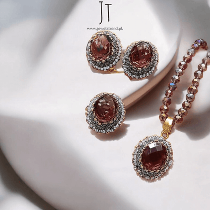 Bold Center Stone Locket Set