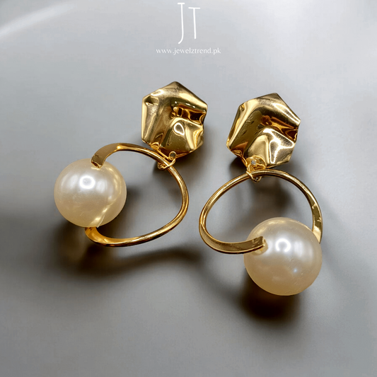 Casual Pearl Earrings