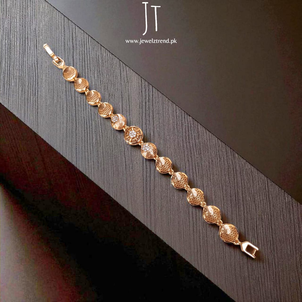 Gold Shine Flower: Daily Wear Bracelet