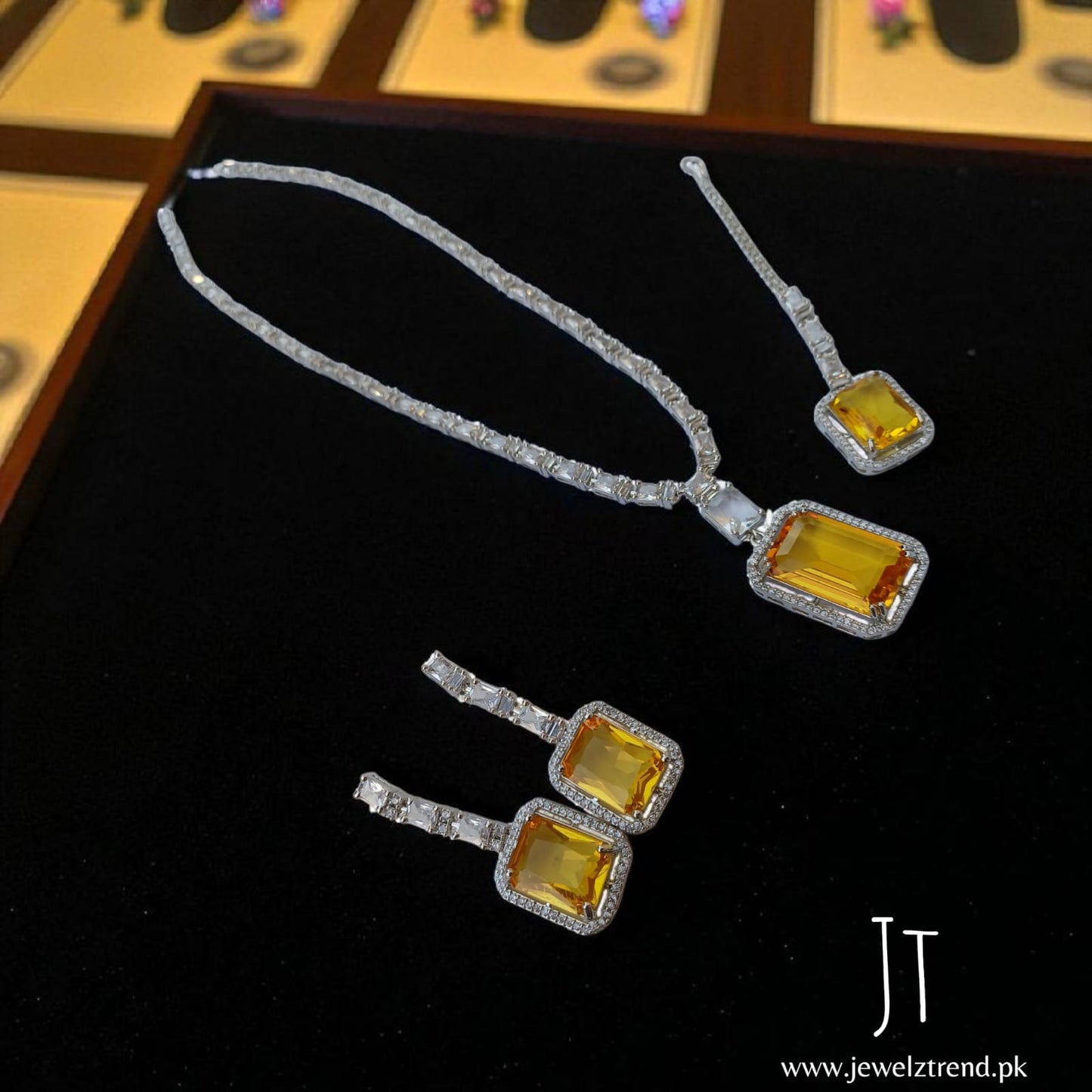 Sun-Rise Treat: Yellow Doublet Mala Set in Square Stone