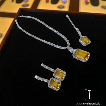 Sun-Rise Treat: Yellow Doublet Mala Set in Square Stone