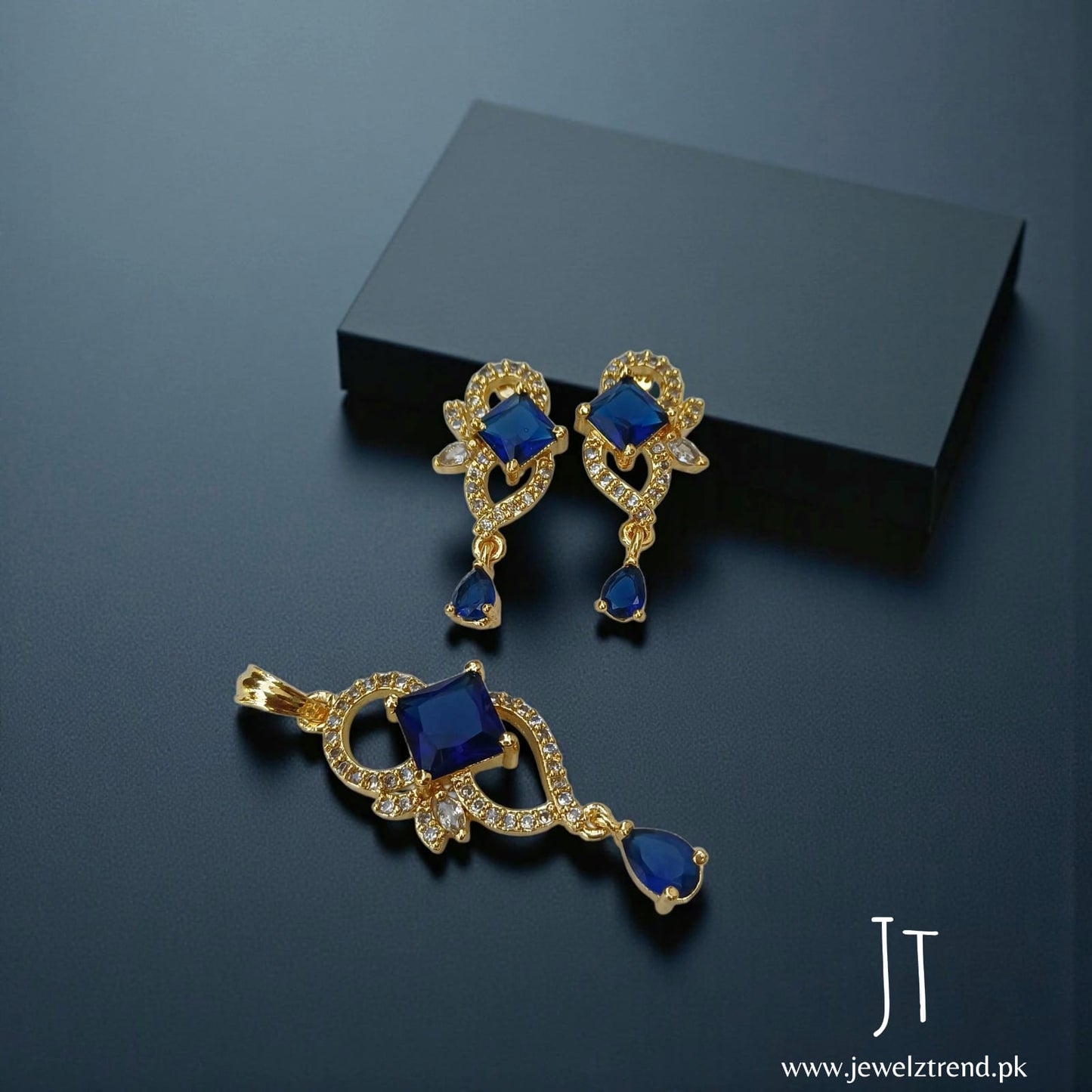 Glowing Glory: AD Locket Set