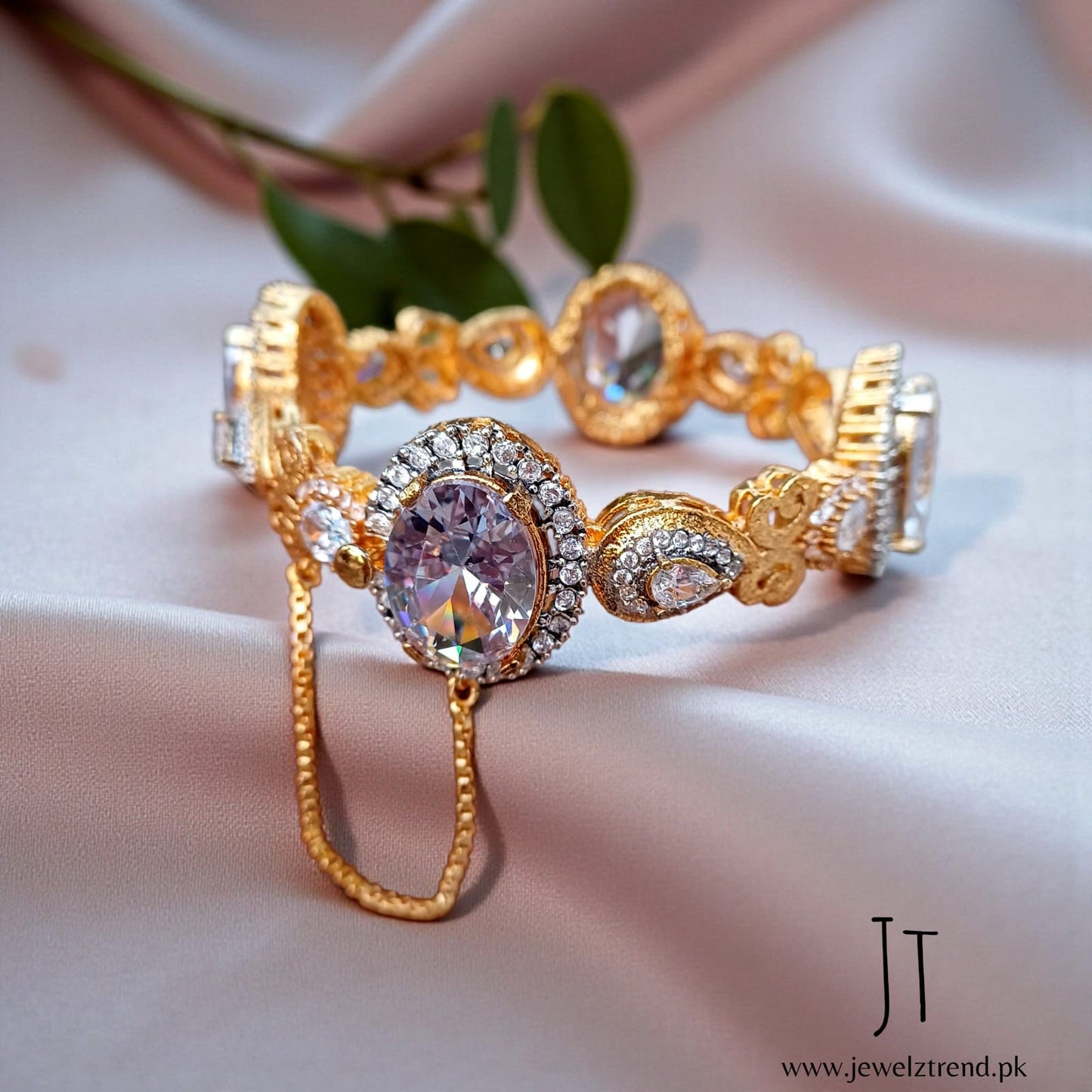 Aesthetic Bloom: Kangan