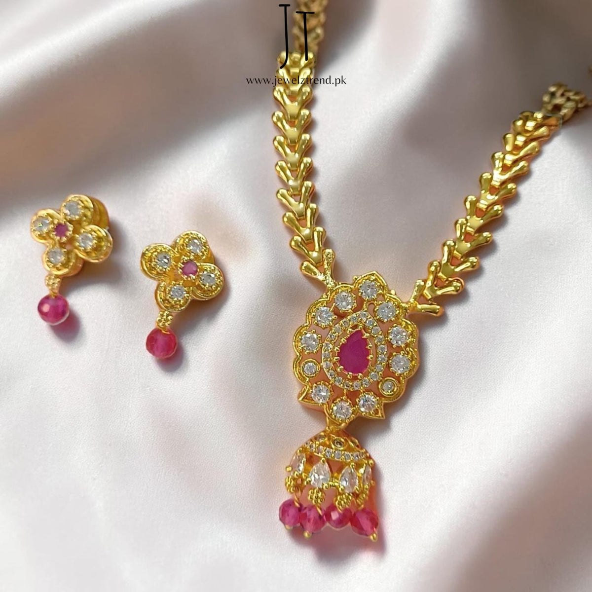Bano: South indian set