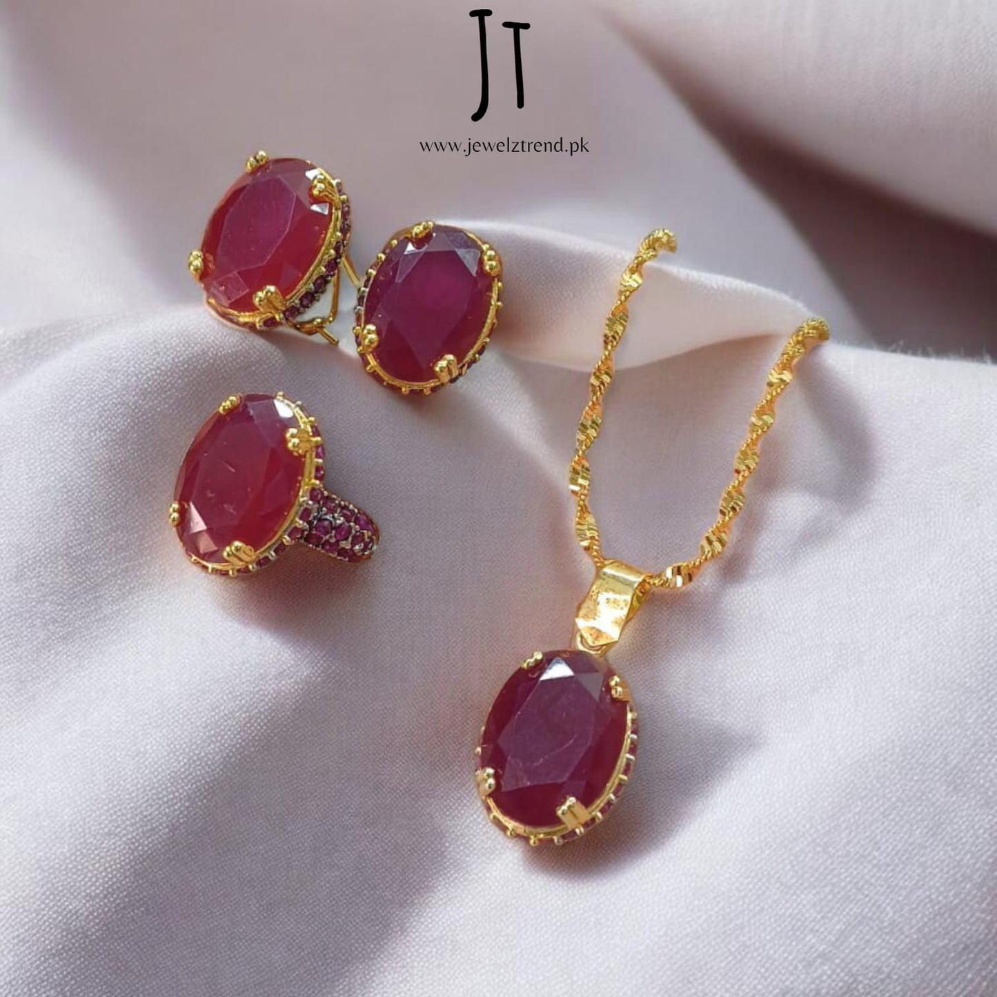 Premium Series 1089: Locket Set