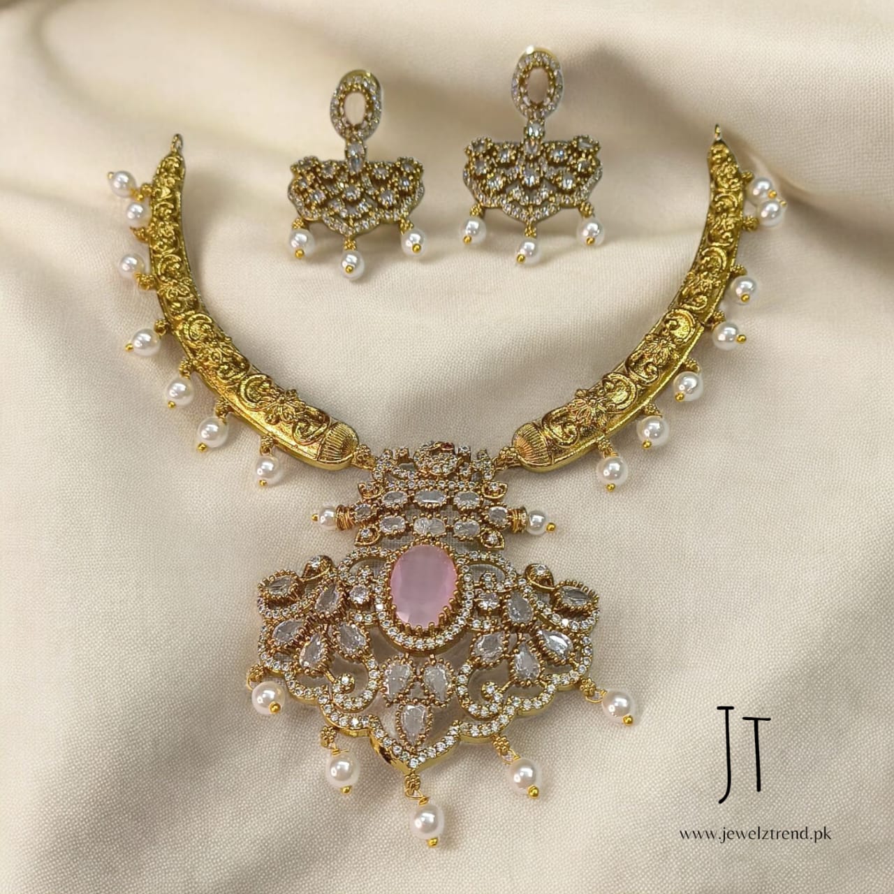 Noor e Sahar: South Indian