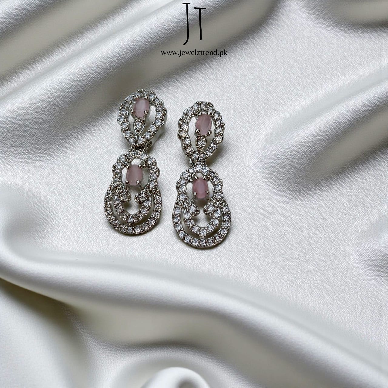 Moonlight Pink Necklace