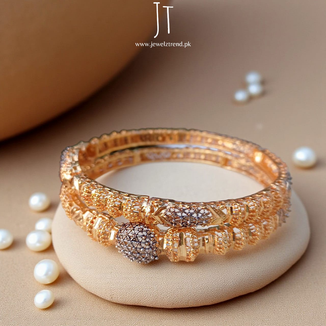 Gold Echos: RP Karay